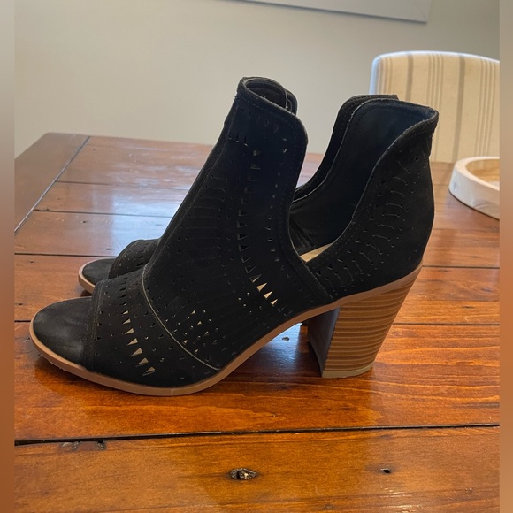 Fergalicious detail black booties. - Picture 2 of 3